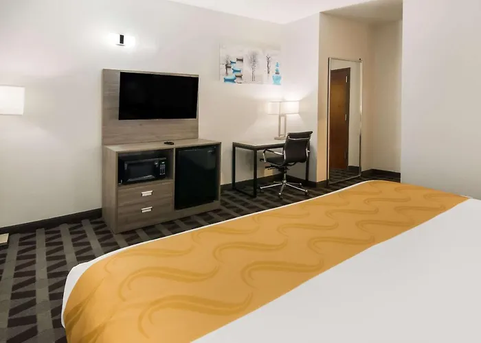 Quality Inn & Suites